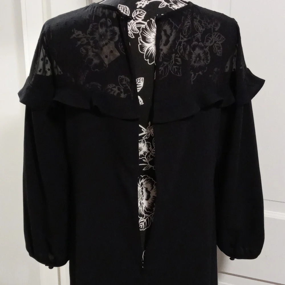 🆕️ 🖤LOFT🖤 - Black L/S Dress w/Sheer Polka Dot Ruffle Detail - Picture 11 of 16